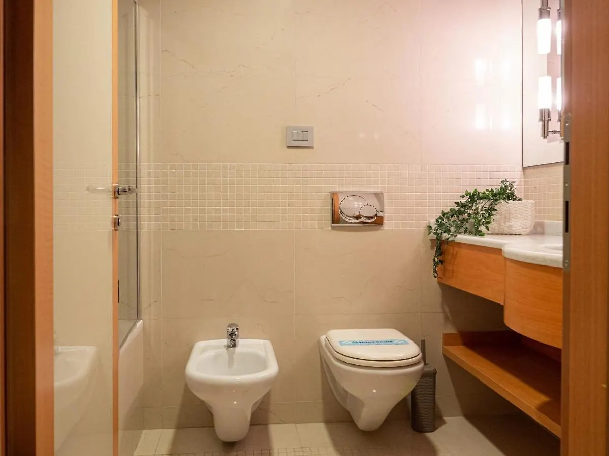 The Best Rent - Modern Apartment With Balcony In Maciachini Milan Italy
